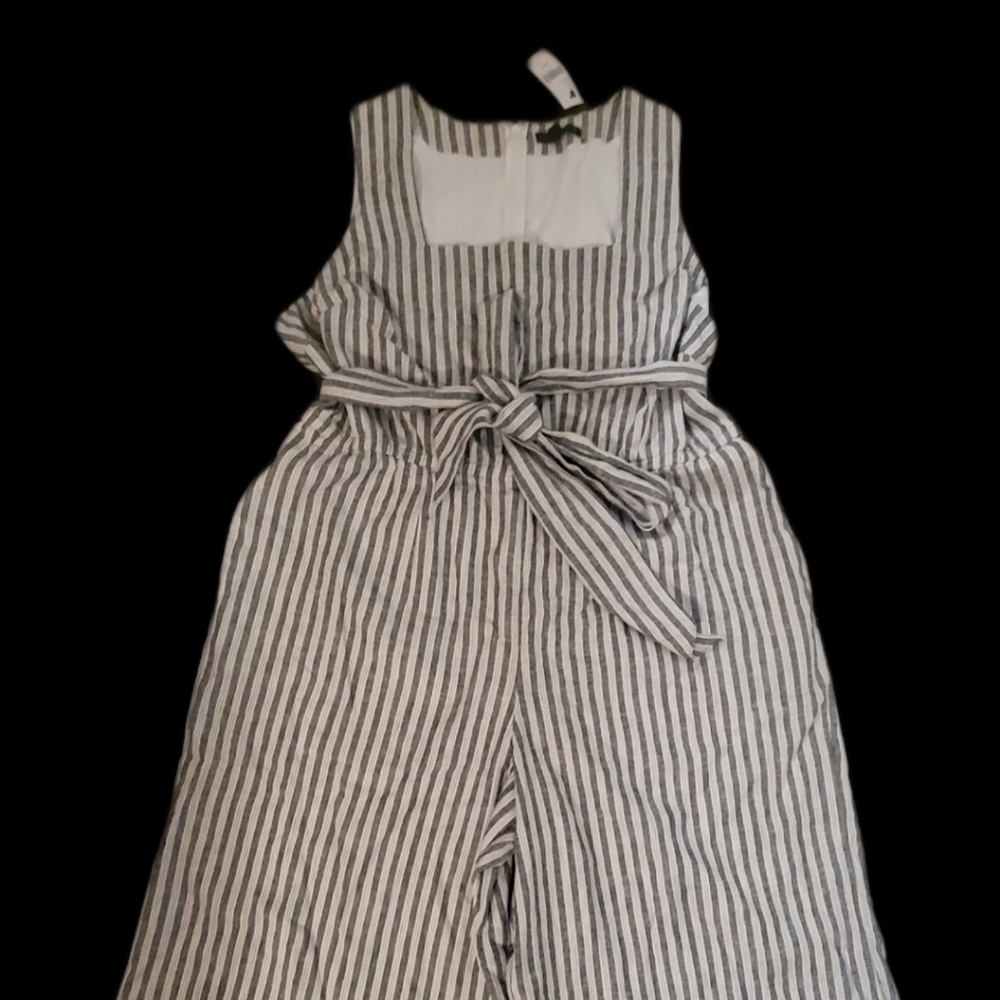 Jumpsuit - Picture 3 of 13